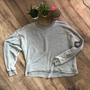 Cropped AE Swearshirt